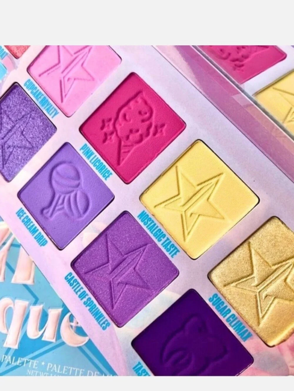 Cotton Candy Queen Eyeshadow Palette